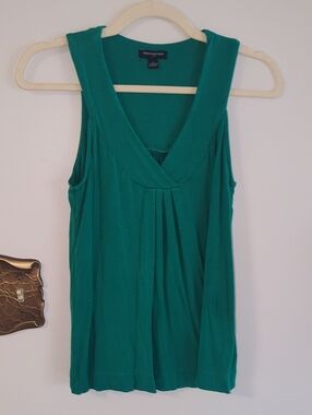 Banana Republic Green V-Neck Pleated Tank Top